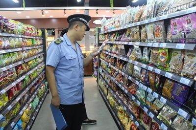 工作動(dòng)態(tài) | 監(jiān)督執(zhí)法和宣傳培訓(xùn)&ldquo;雙管齊下&rdquo;,夏季食品安全有保障!