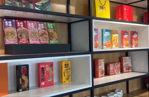 新華全媒 三季度增速轉(zhuǎn)正 消費市場總體穩(wěn)定恢復